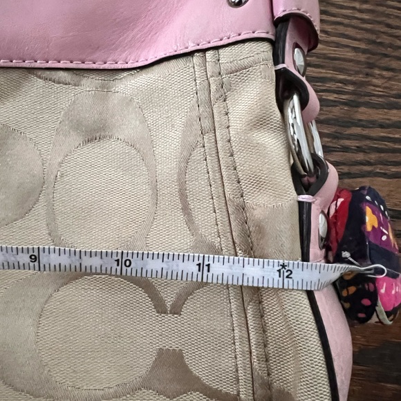 Authentic Coach Shoulder Bag - Picture 10 of 11